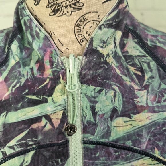 Lululemon Find Your Bliss Jacket Vintage Green Iridescent Multi 2 - Picture 3 of 13